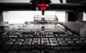 Что такое оригинальный производитель оборудования (OEM): Все, что вы должны знать