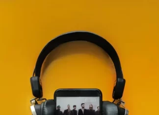 Как очистить очередь в Spotify на мобильном устройстве